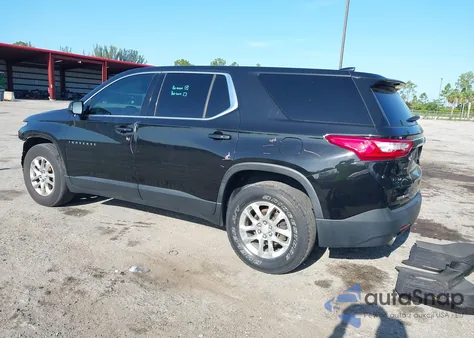 2019 Chevrolet Traverse Ls z USA, uszkodzony, nr VIN 1GNERFKW0KJ222753